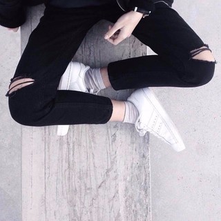 Quần Jeans rách gối