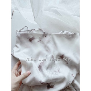 VÁY LỤA CỔ ĐỔ DÂY SAU