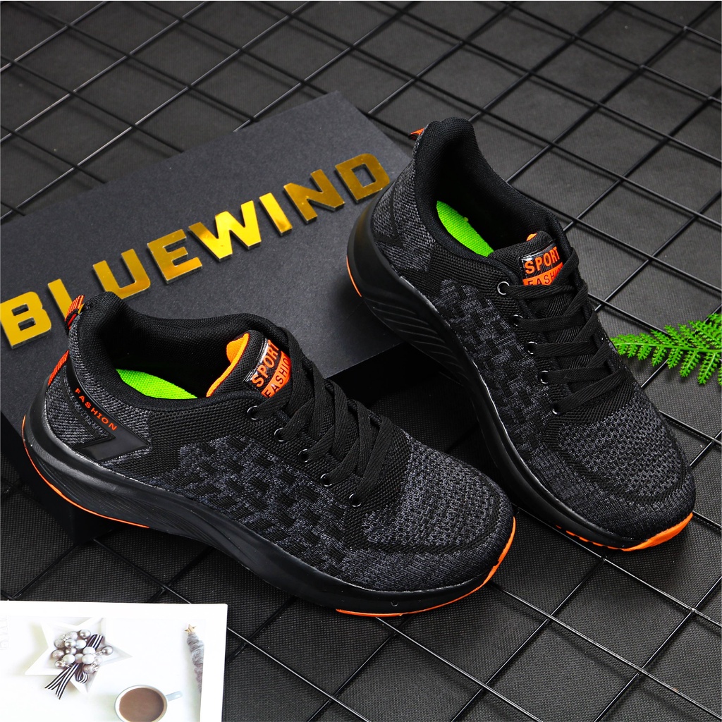 Giày Thể Thao Nam BLUEWIND Vải Dệt Thoáng Khí Chạy Bộ  68280