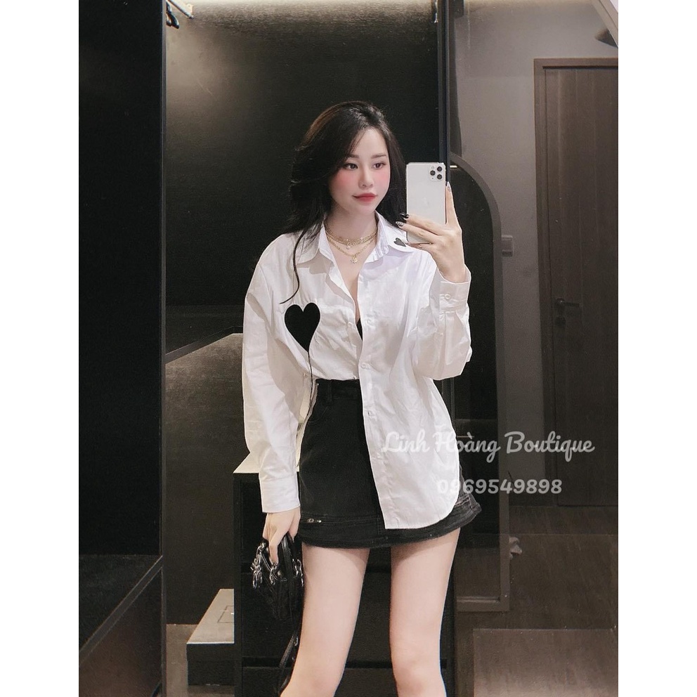 Áo Sơ Mi Trắng Thêu Hình Trái Tim Đen