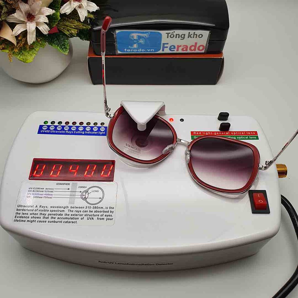 Mắt kính nữ thời trang chống UV 400 càng kim loại