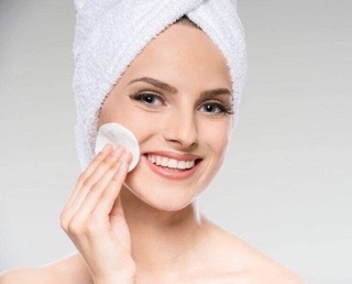 Nước Tẩy Trang Garnier Của Nga
