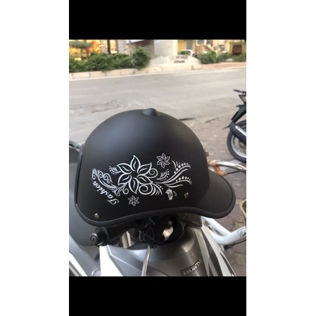 Mũ bảo hiểm thời trang lưỡi trai ,siêu rẻ,nhẹ , thoáng , mát cho cả nam  và nữ