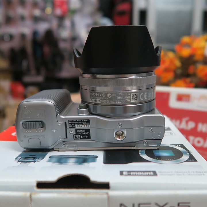 Máy ảnh Sony Nex 5 kèm ống kính 16f2.8 fullbox bản Nhật