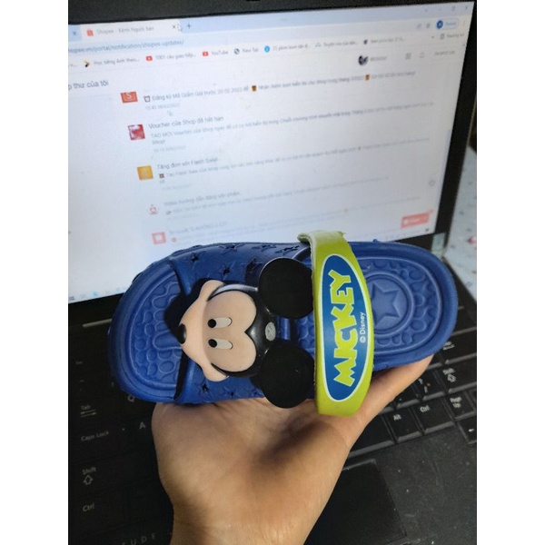 Dép quai ngang mickey bé trai