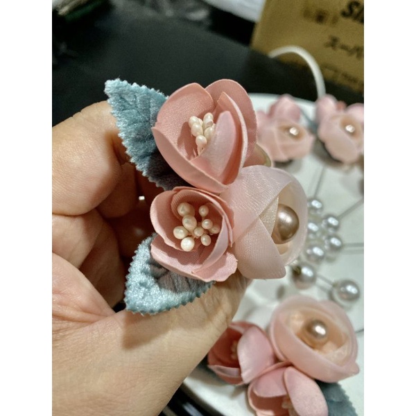 Trâm cài trang trí siêu đẹp kết hợp hoa lá và hạt ngọc mẫu mới nhất