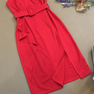 Đầm Rosie body kèm belt