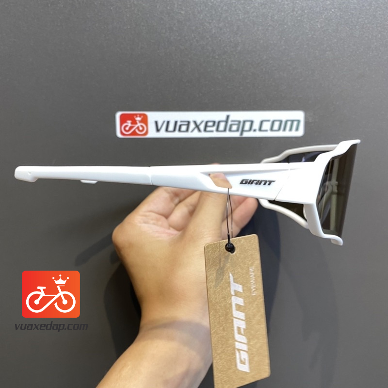 Kính đạp xe Giant JN trắng