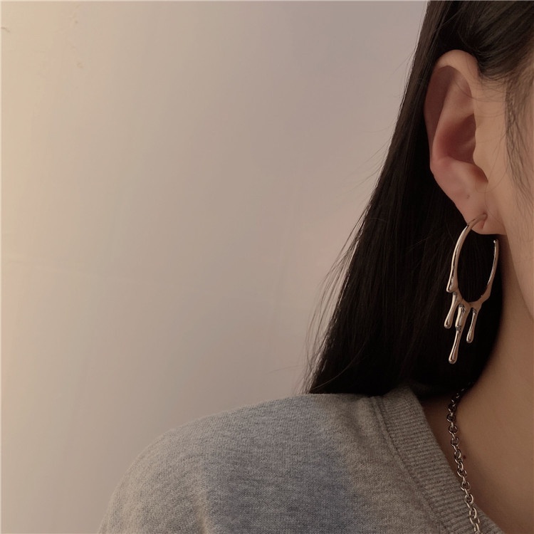 Khuyên Tai Kim Loại Hình Giọt Nước Phong Cách punk Đường Phố Đơn Giản Dễ Phối Đồ