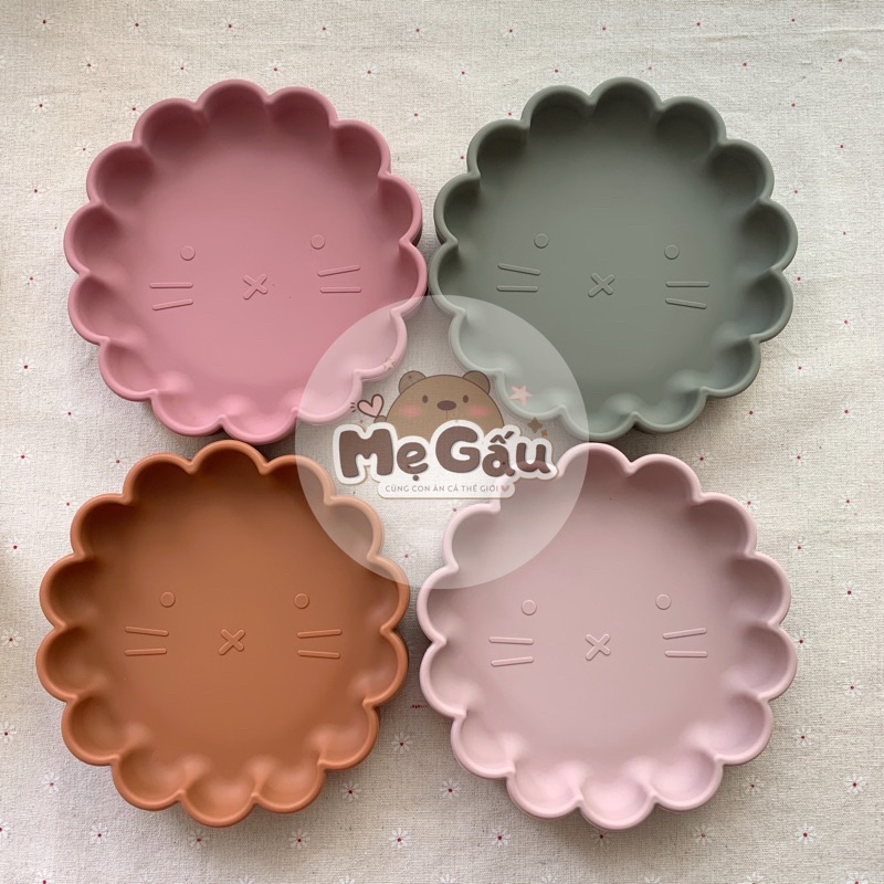 Khay ăn dặm silicone hình hoa có đế hít