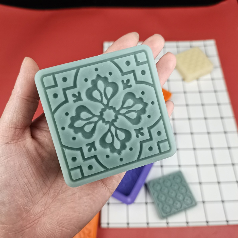 Khuôn Silicone Tạo Hình Làm Xà Phòng 4 Ngăn Hình Vuông
