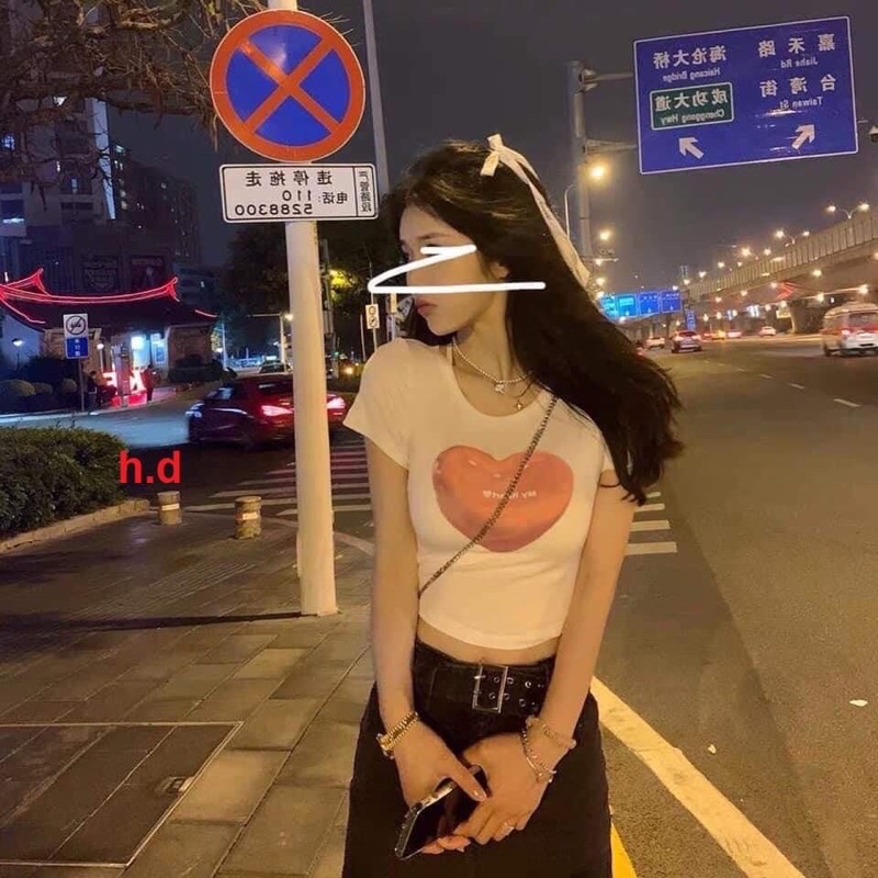 Áo croptop tim hồng HD12