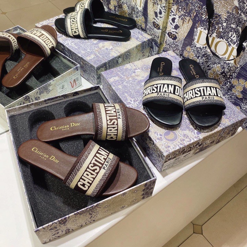 Dép lê D i o r thêu fullbox