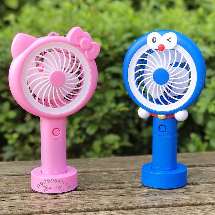 Quạt mini cầm tay sạc doremon có đèn led