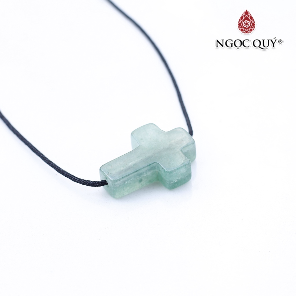 Mặt dây chuyền thánh giá xỏ ngang TA dâu xanh - Ngọc Qúy