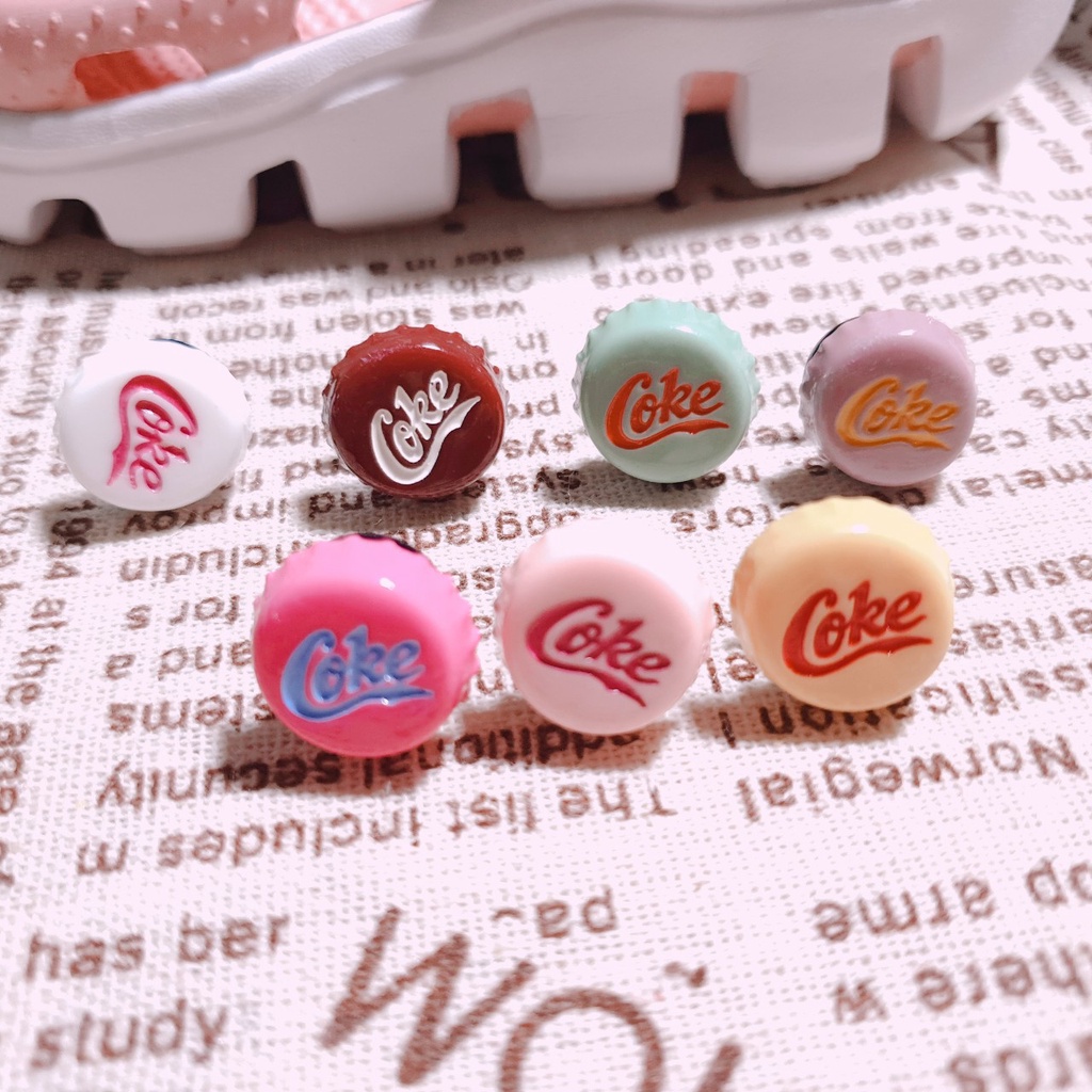 Sticker charms dán dép / nút gắn hkdesign mẫu nút Coke loại đá cứng