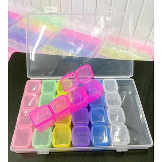 KHAY ĐỰNG ĐÁ 28 Ô