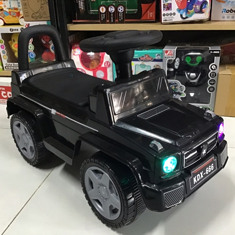 Xe chò chân ô tô 666