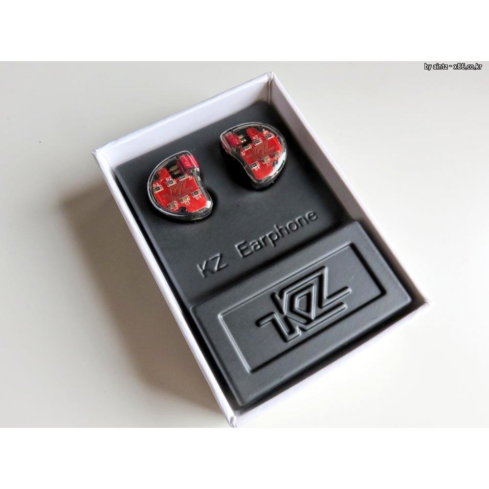 Tai nghe 5 diriver KZ ZS10 có mic (Tặng cáp KZ Bluetooth)
