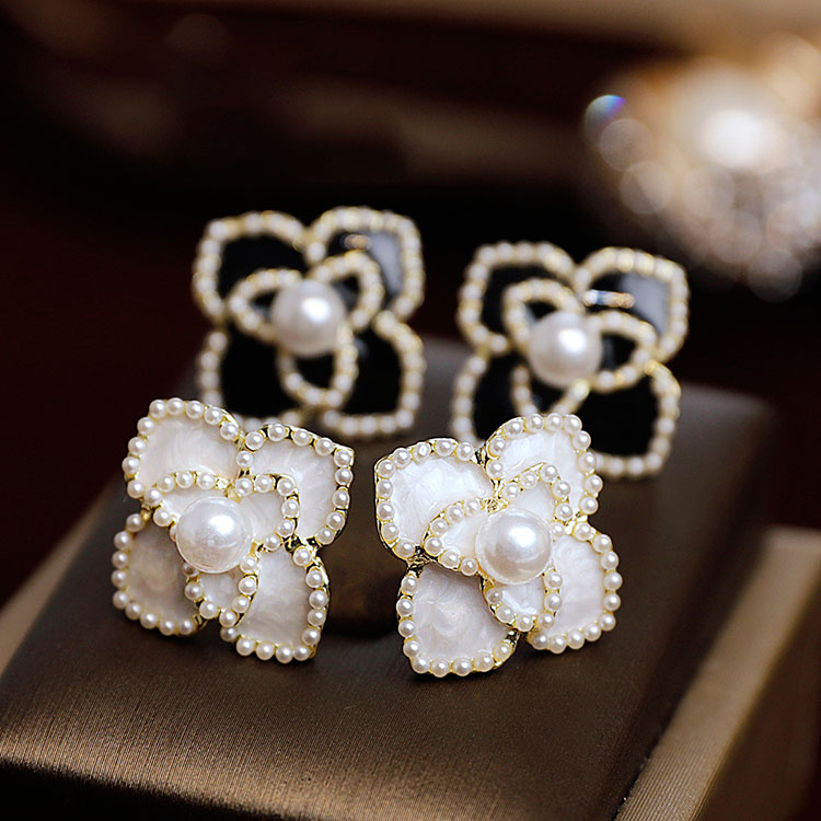 Đôi bông tai mạ bạc 925 đính ngọc trai giả xinh xắn cho nữ