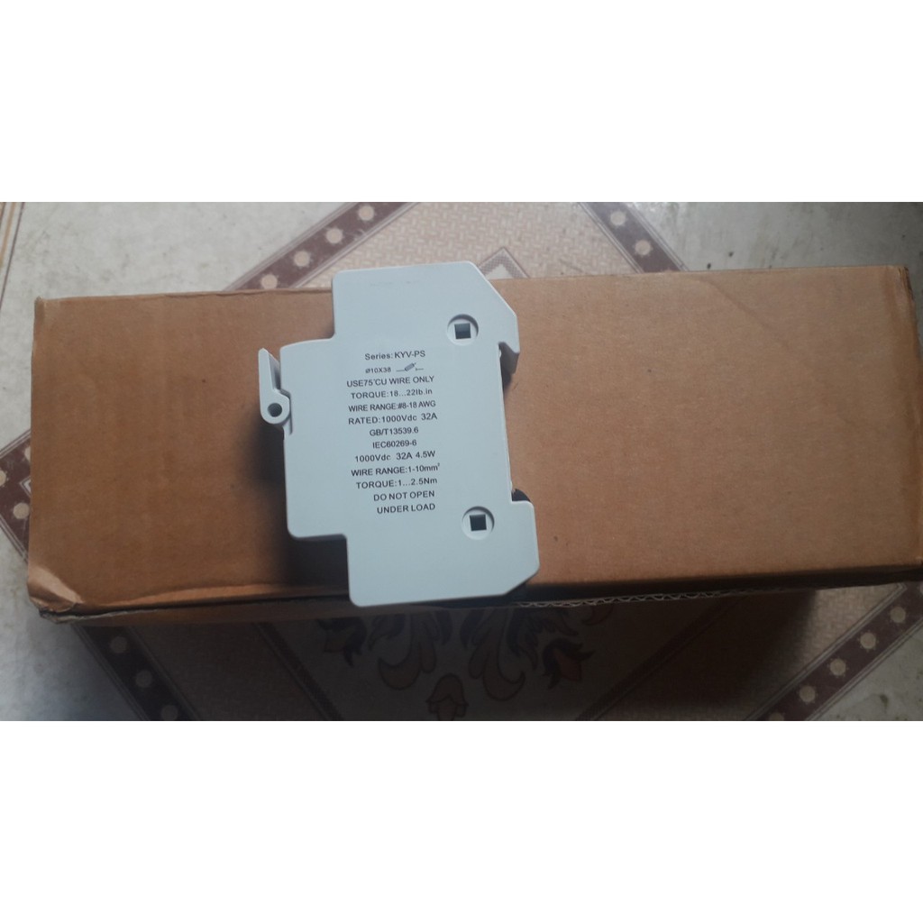 Cầu chì DC 1000V 32A chuyên dụng cho điện mặt trời