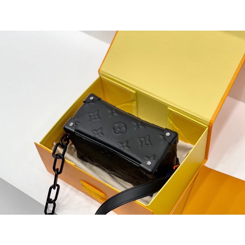 Túi hộp vuông dây xích LV mini soft trunk đen lì LV0870 bản LA fullbox tag mác