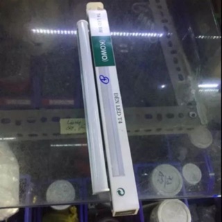 Bộ Đèn Led Gắn Bàn Thờ T4 8W 30cm Màu Đỏ