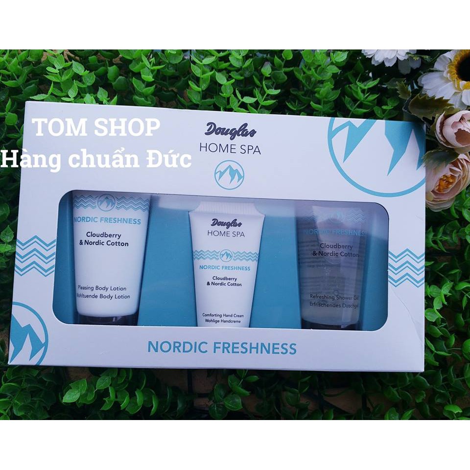 Bộ quà tặng chăm sóc dưỡng da DOUGLAS HOME SPA gồm sữa tắm, lotion dưỡng thể, sữa dưỡng da tay mùi hương Bắc Âu