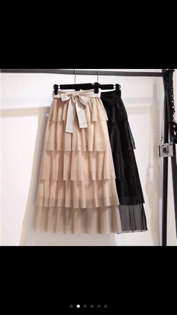 Chân váy voan nhũ 5 tầng dài siêu chảnh có video | BigBuy360 - bigbuy360.vn