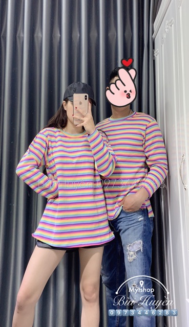 Áo nỉ kẻ cổ tròn
