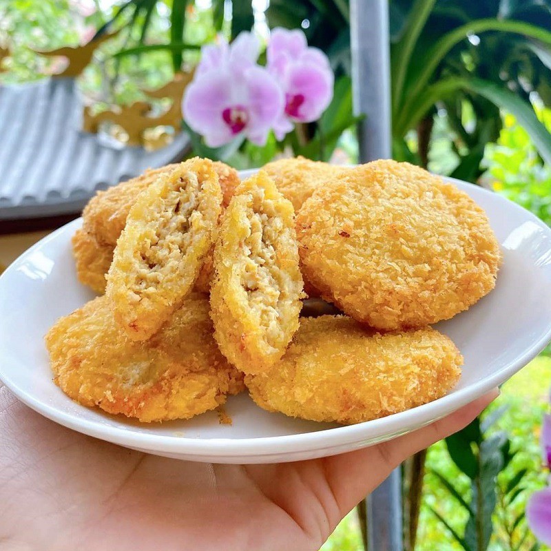 BÁNH GÀ THẦN THÁNH ĂN VẶT NỔI TIẾNG HỒNG MAI HIÊU KHOAIFOOD HỘP 10C