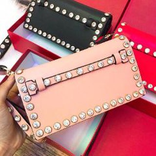 Clutch Valentino cân đá viền