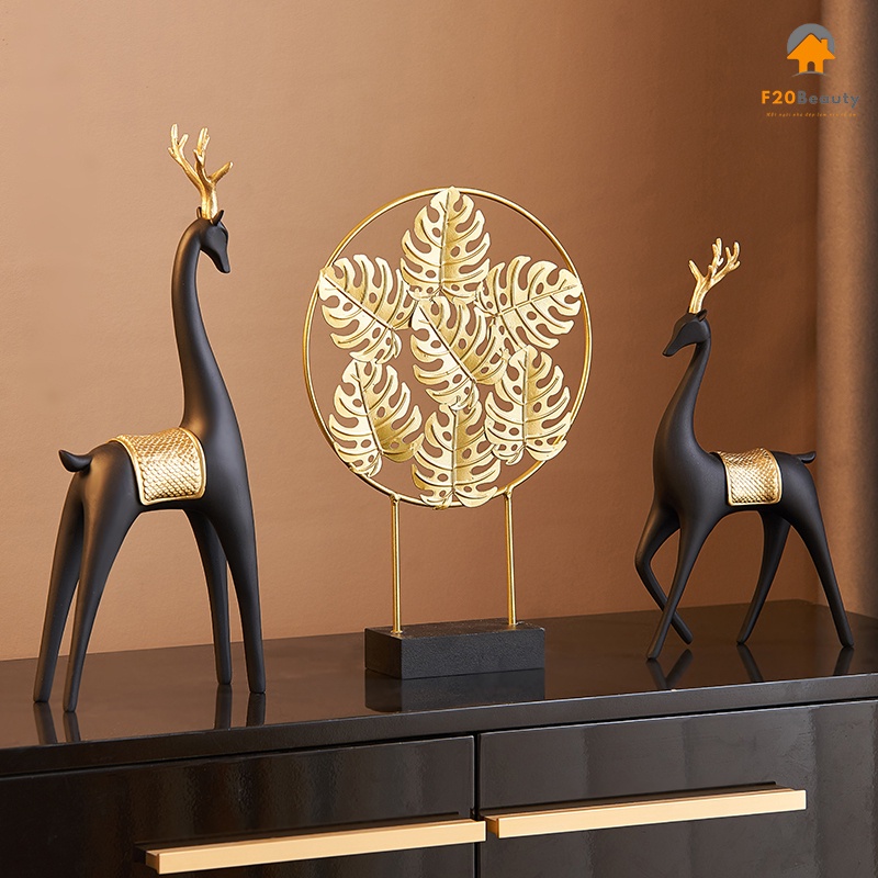 Mô hình trưng bày decor trang trí Tượng decor cặp ngựa kèm đĩa vàng trang trí phòng khách sang trọng
