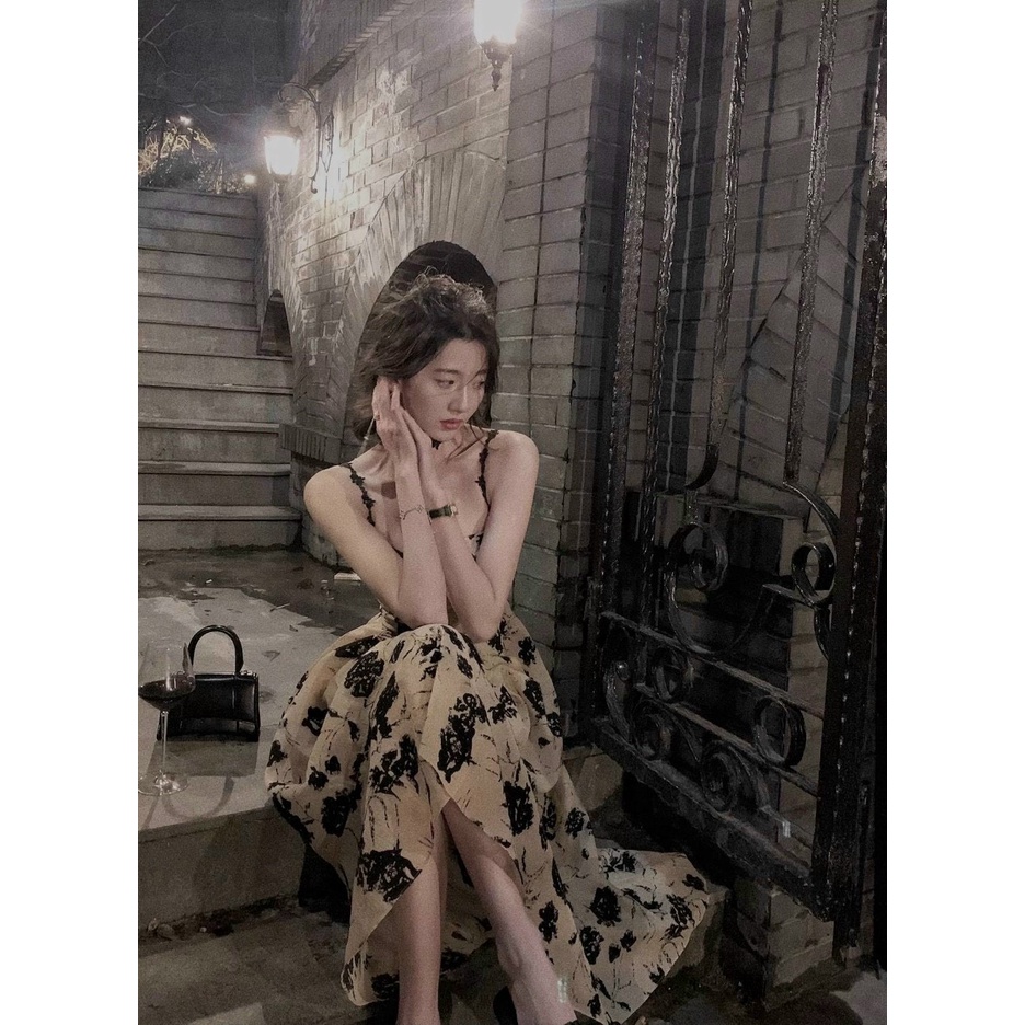 Đầm xòe cúp ngực hai dây có mút kèm vòng cổ