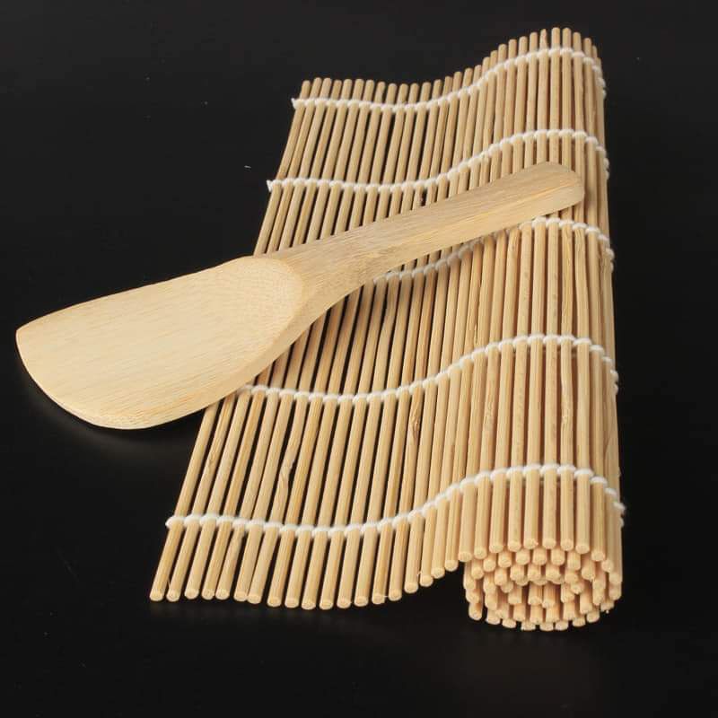 Dụng cụ cuộn sushi bằng gỗ,,,