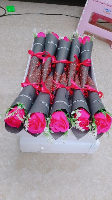 Combo 10 hoa sáp thơm màu ngẫu nhiên ạ