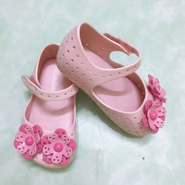 Giày melisa auth size 6 cho bé chân dưới 13cm