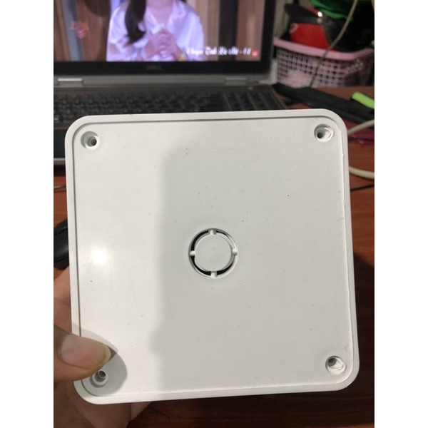 Hộp box bắt camera