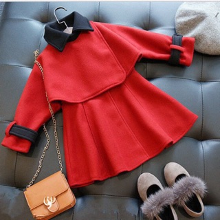 Bộ váy kèm áo khoác dạ đỏ