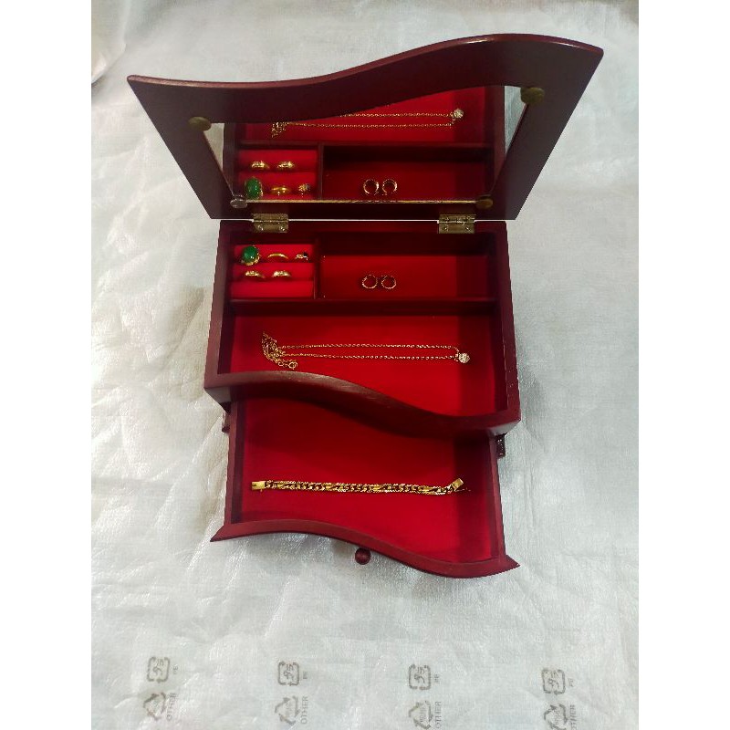 Hộp nữ trang LT79