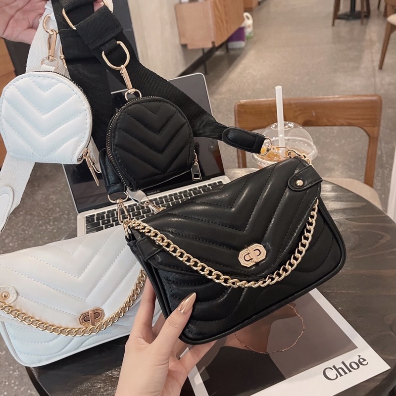 Túi Đeo Chéo Kèm Ví, Dây Bản To Thời Trang Hàn 2 Màu Đen Trắng Size 19 TV66
