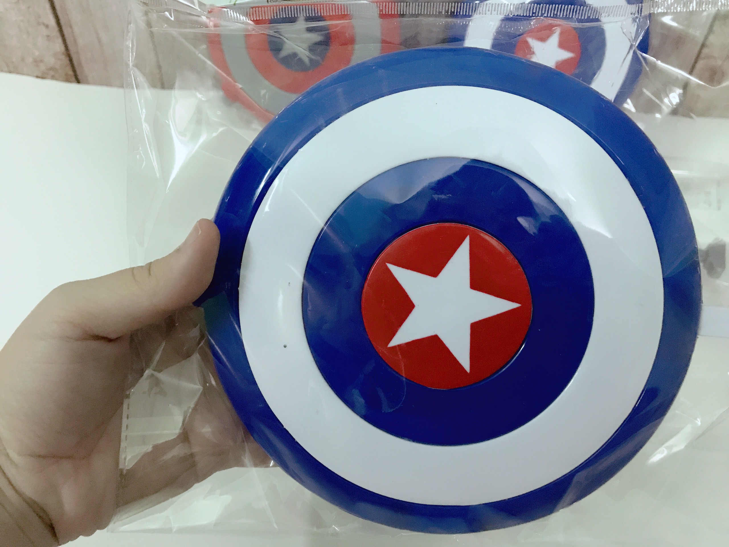 KHIÊN CAPTAIN  Avenger Kèm mút xốp cho bé