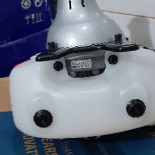 MÁY CẮT CỎ HUSQVARNA 226R