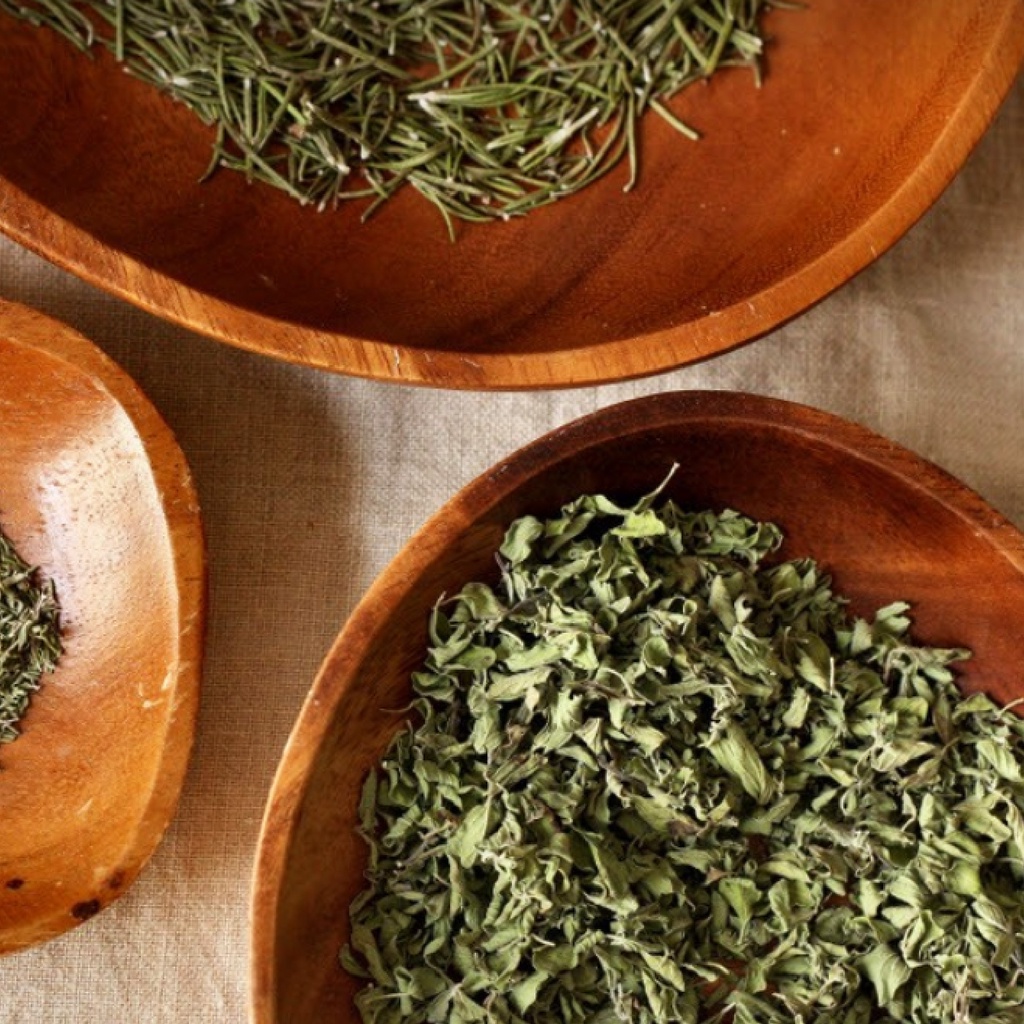 LÁ THƠM XẠ HƯƠNG - THYME