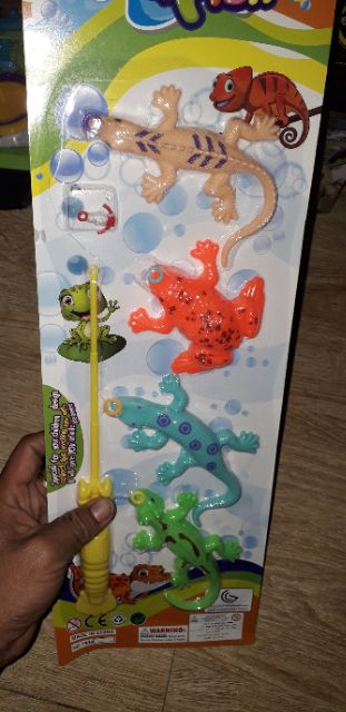 Sét đồ chơi câu ếch và cá sấu bằng nhựa