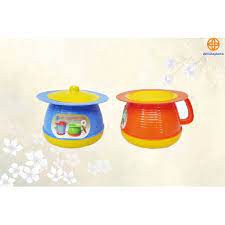 Bô vệ sinh cho bé có nắp đậy. Bô cua cá