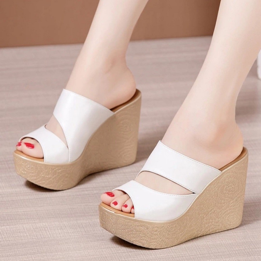 DÉP XUỒNG QUAI CÁCH ĐIỆU