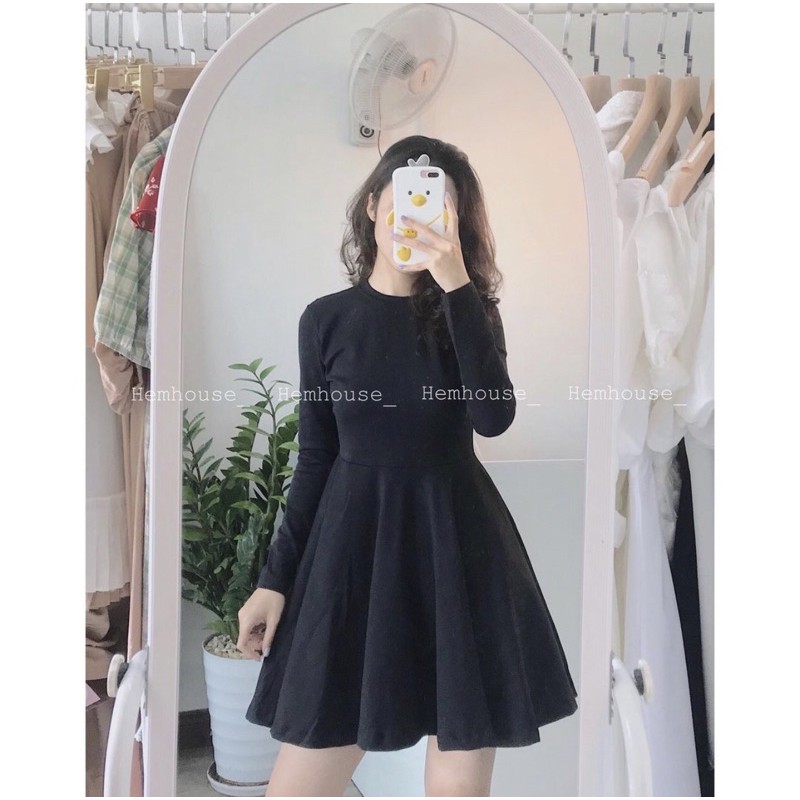 Đầm thun ôm tay dài dáng xoè đen, trắng D35 | BigBuy360 - bigbuy360.vn