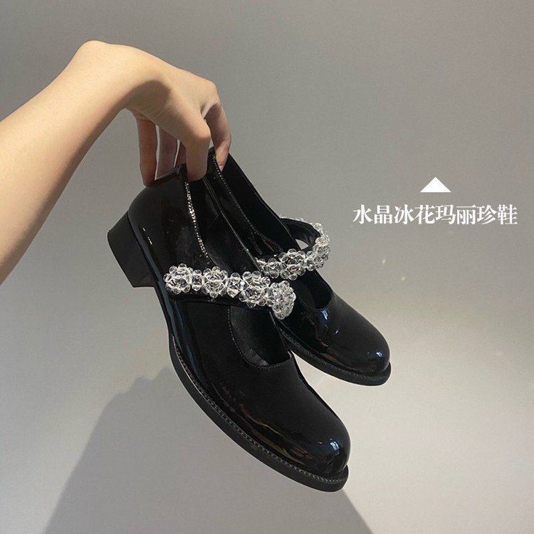 Giày da đế thấp kiểu dáng đơn giản trẻ trung cho nữ | BigBuy360 - bigbuy360.vn