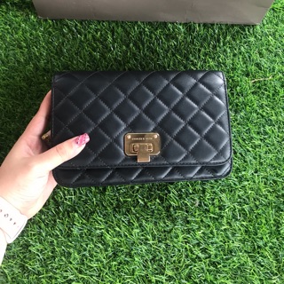 Tly túi cnk trám đen auth